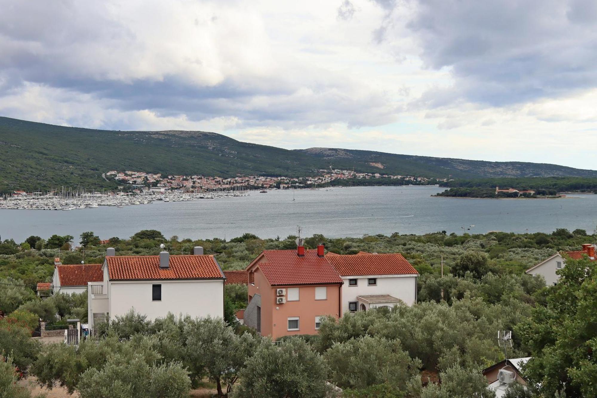 Apartments With A Parking Space Kornic, Krk - 415 Extérieur photo