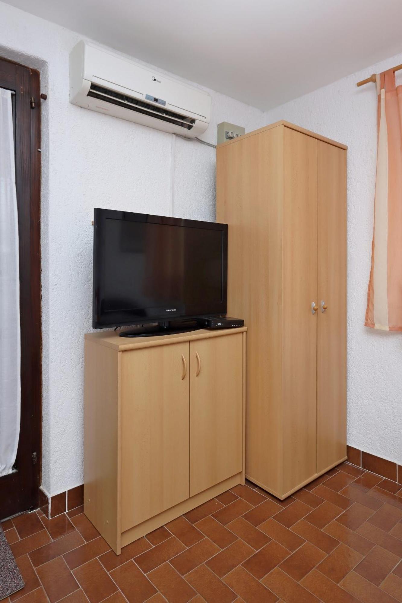 Apartments With A Parking Space Kornic, Krk - 415 Chambre photo