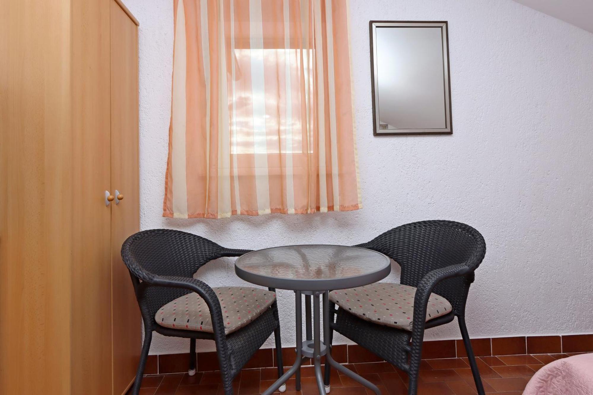 Apartments With A Parking Space Kornic, Krk - 415 Chambre photo